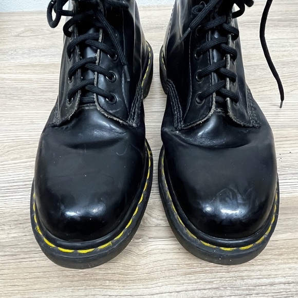Dr. MARTENS Made in England Black Leather Combat Boots Women's 10 Vintage
Grunge - Picture 10 of 14